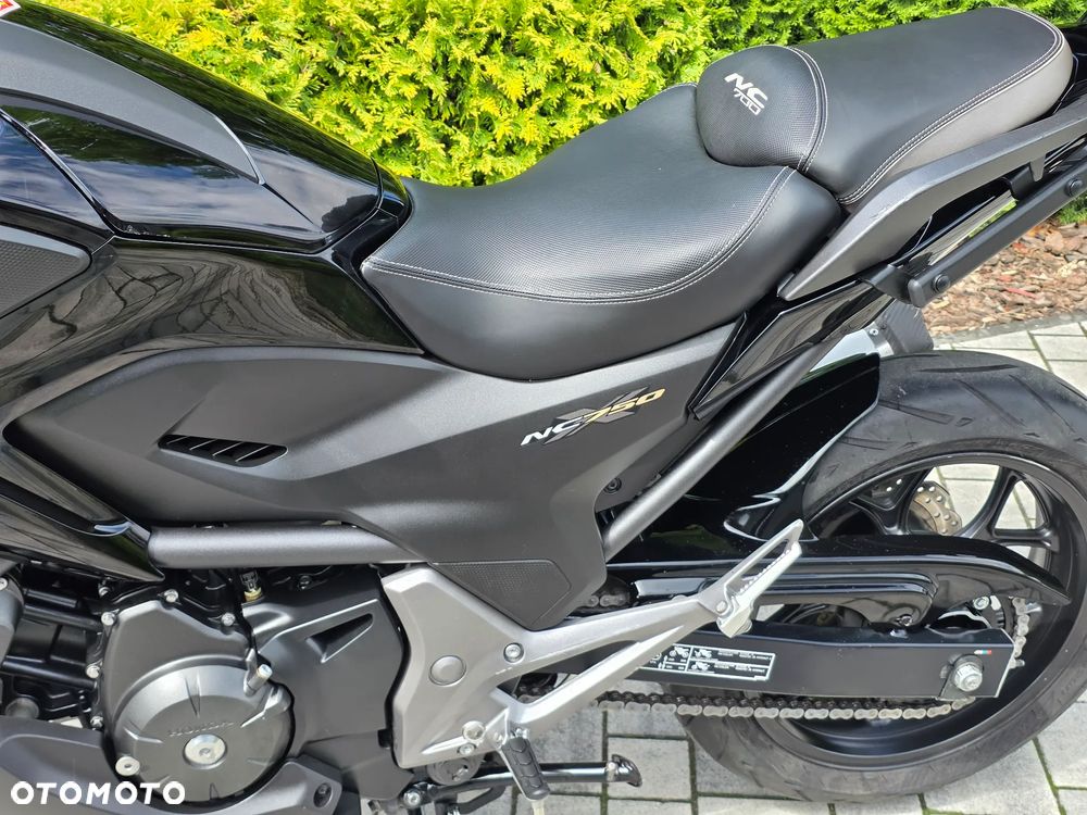 Honda NC - 27