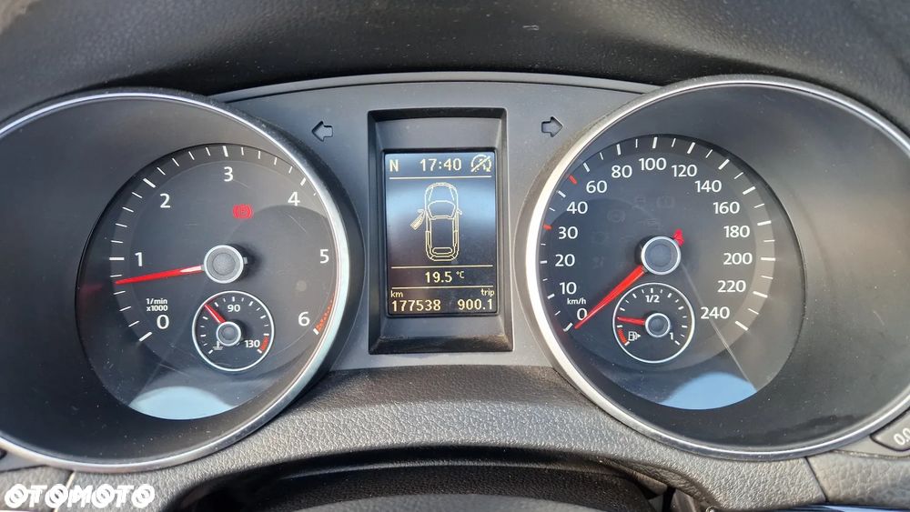 Volkswagen Golf 2.0 TDI Goal - 21