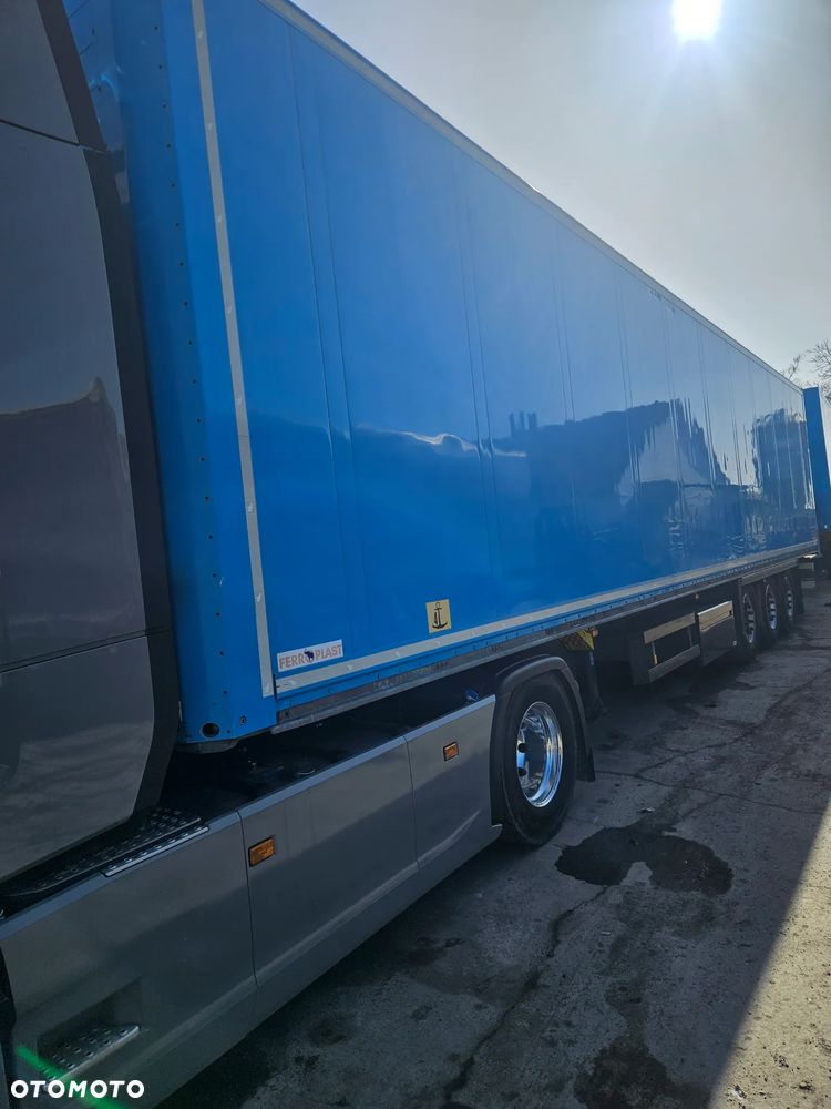 Schmitz Cargobull SKO244 - 1