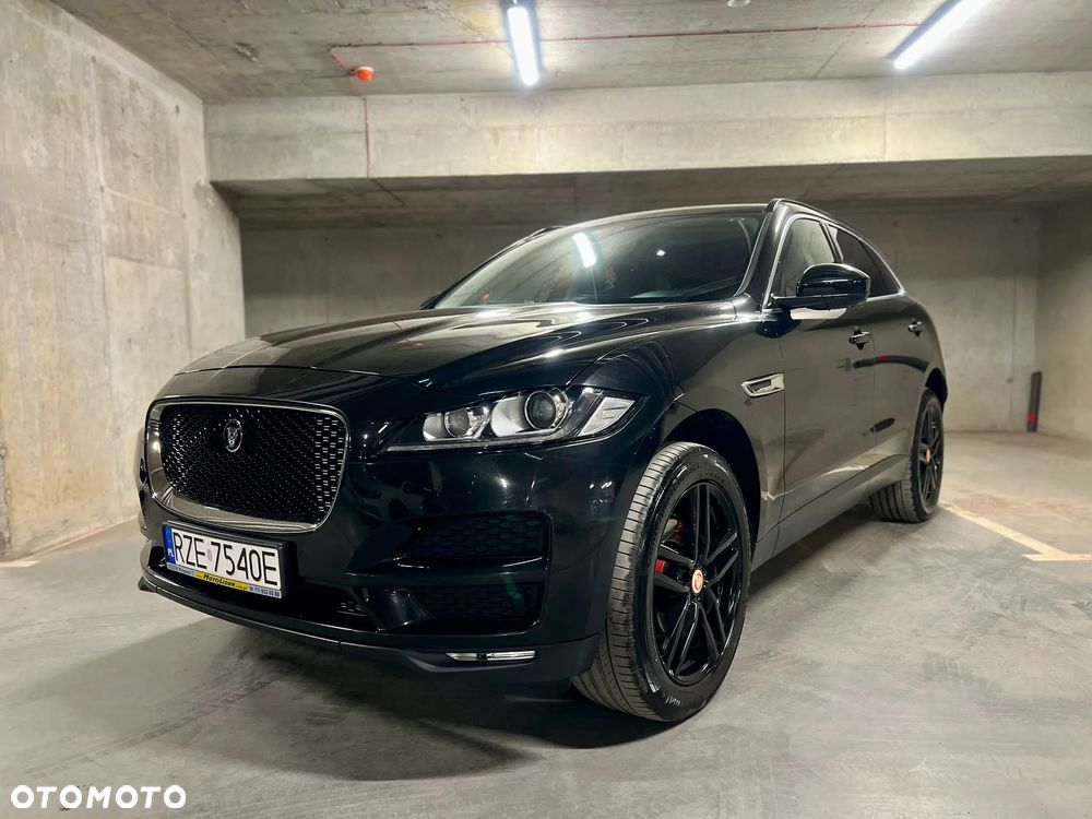 Jaguar F-Pace 2.0 i4D AWD R-Sport - 9