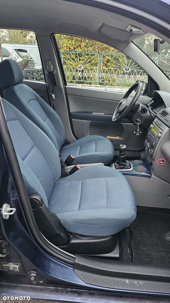 Mazda 2 - 18