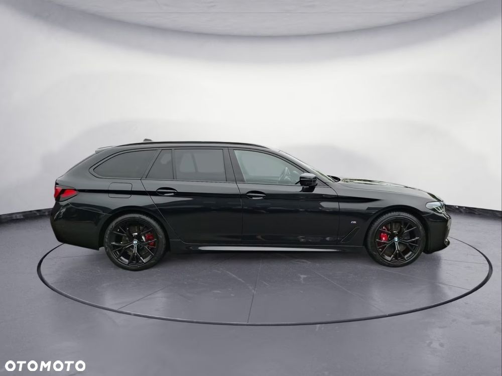 BMW Seria 5 540i xDrive - 6