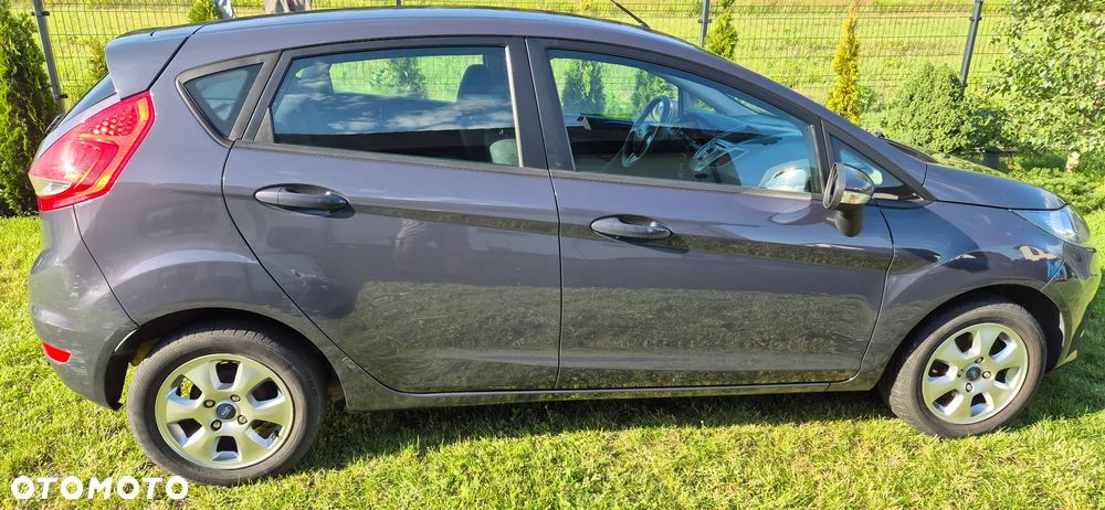 Ford Fiesta 1.4 Trend - 8