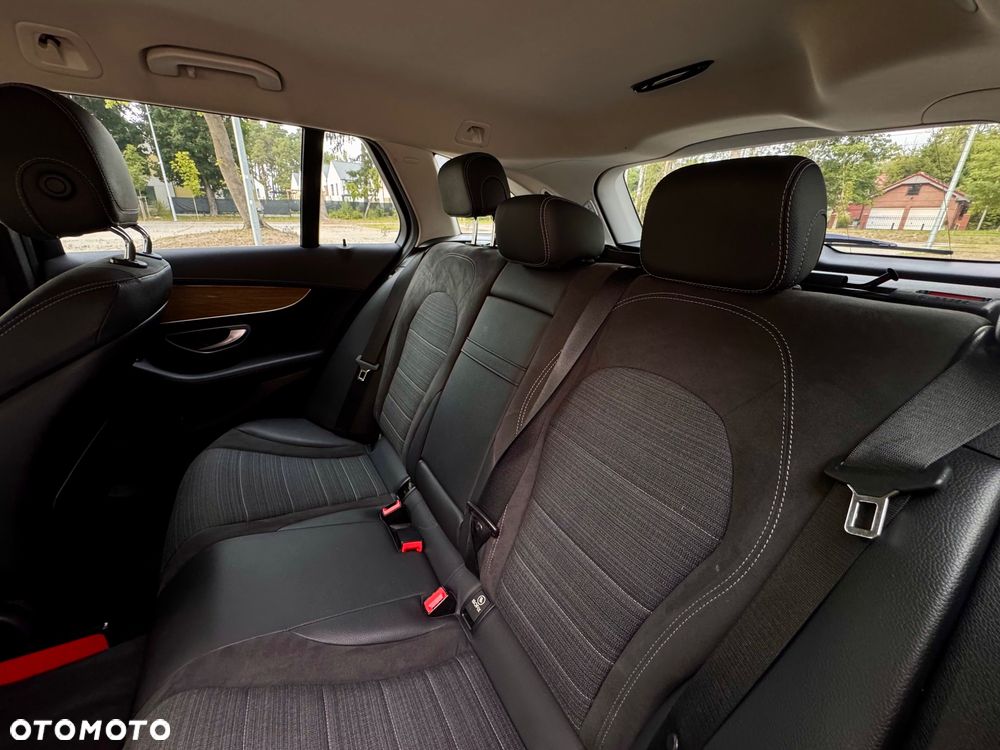 Mercedes-Benz Klasa C 180 (BlueTEC) d Avantgarde - 9