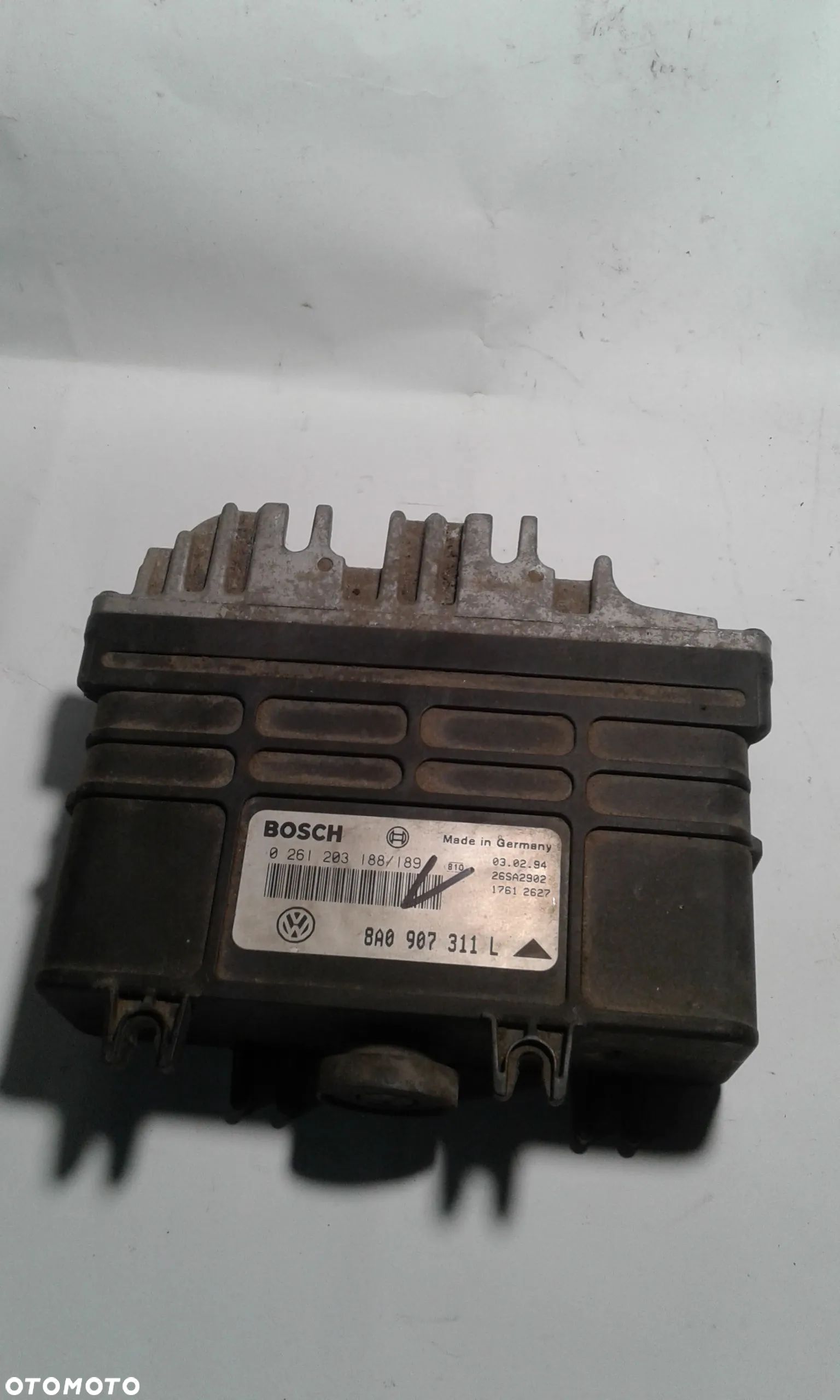 PASSAT B4 1.8B KOMPUTER STEROWNIK 0261203188 - 1
