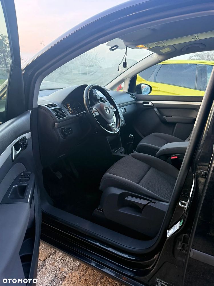Volkswagen Touran 1.6 TDI DPF BlueMotion Technology Life - 11