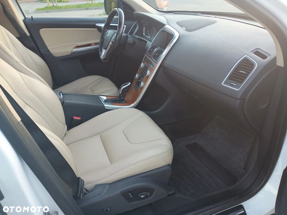 Volvo XC 60 - 31