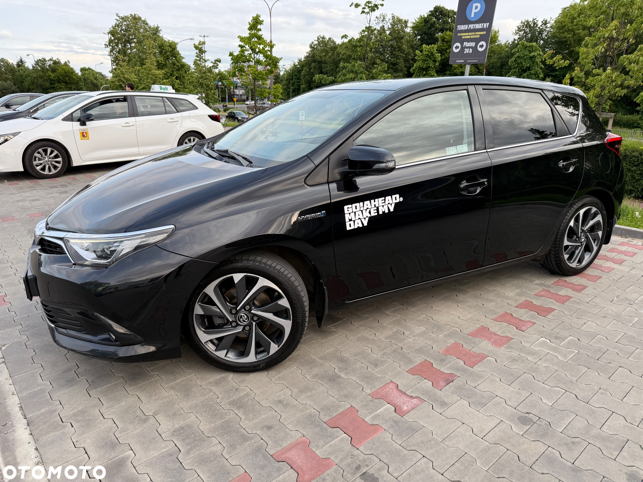 Toyota Auris Hybrid 135 Prestige - 25
