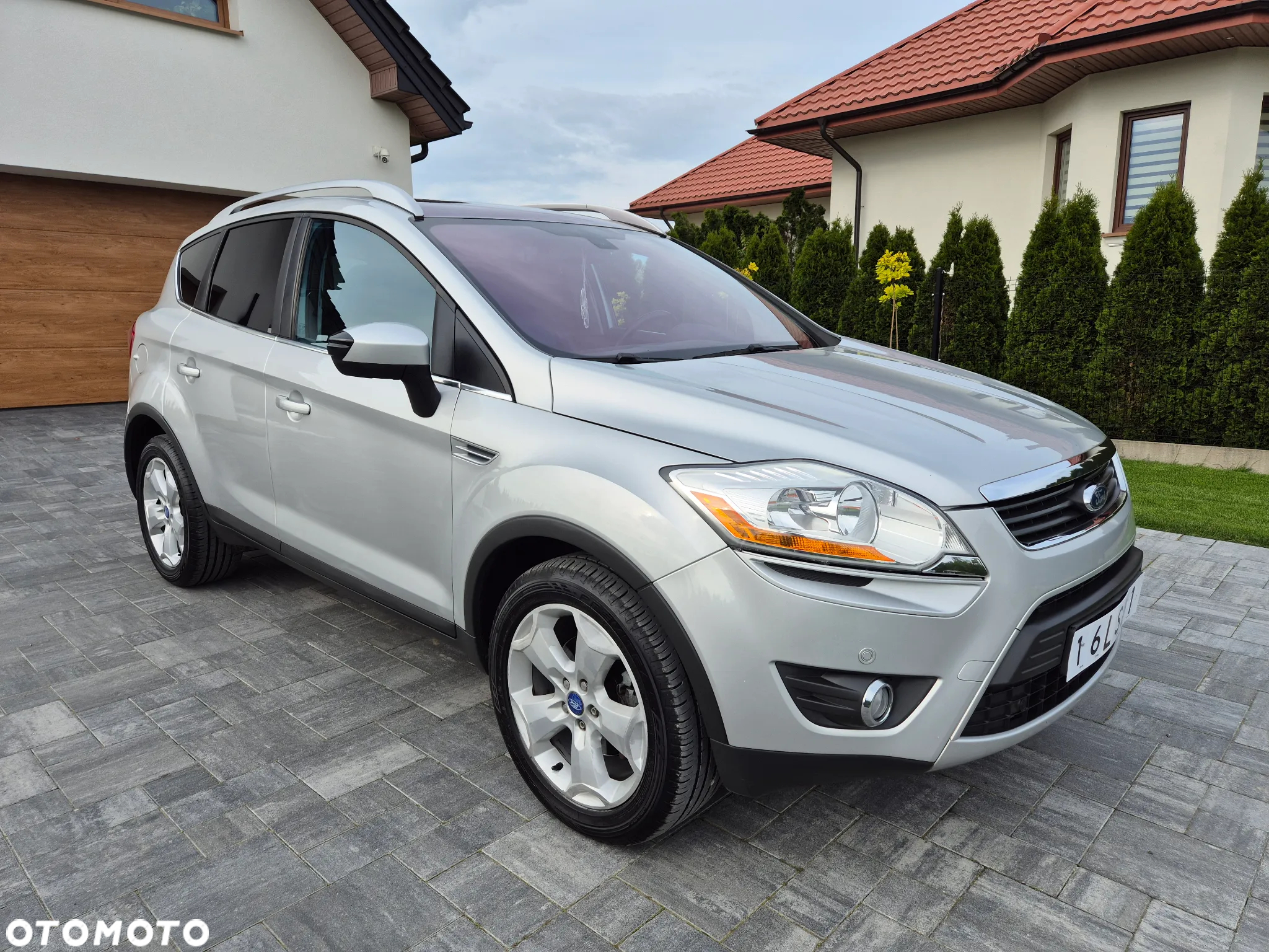 Ford Kuga 2.0 TDCi 2x4 Titanium - 26
