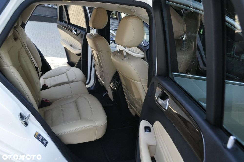 Mercedes-Benz GLE - 13