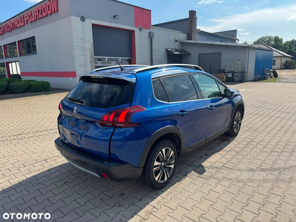 Peugeot 2008 PureTech 130 Stop&Start EAT6 Allure - 3