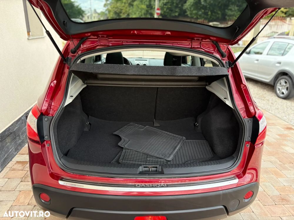 Nissan Qashqai 1.6 dCi DPF tekna - 19