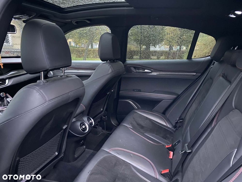 Alfa Romeo Stelvio 2.9 V6 Bi-Turbo Quadrifoglio Q4 - 15