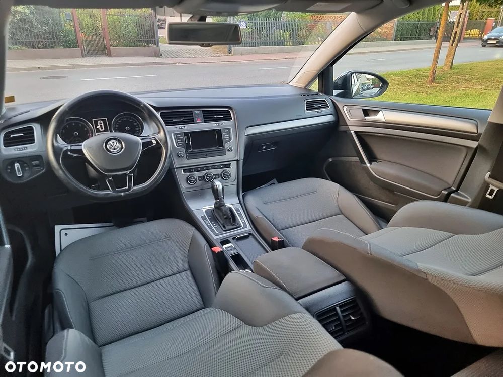 Volkswagen Golf 1.4 TSI Highline DSG - 9