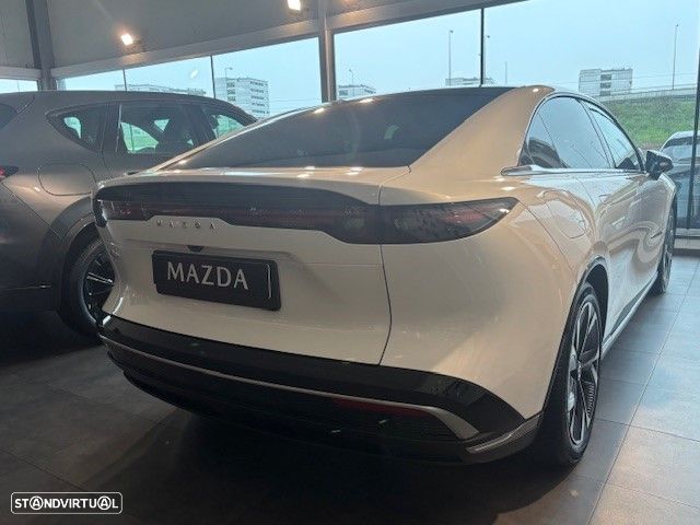 Mazda 6e 68.8 kWh Takumi - 8