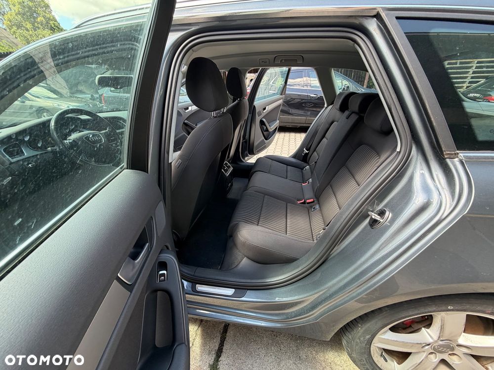 Audi A4 Avant - 13