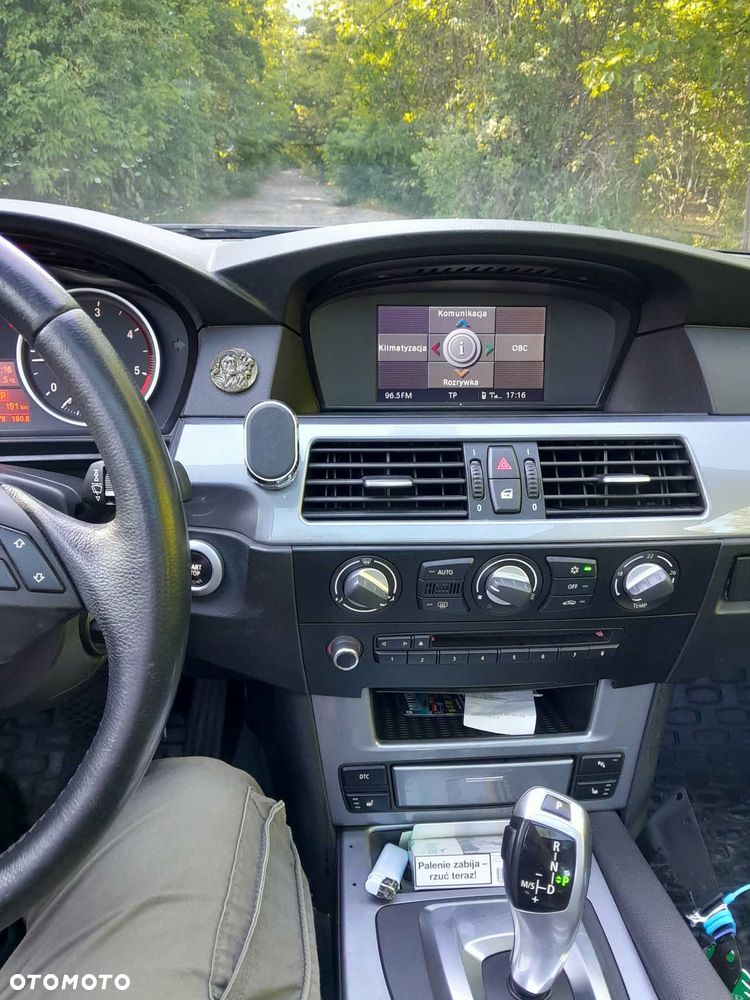BMW Seria 5 520d - 16