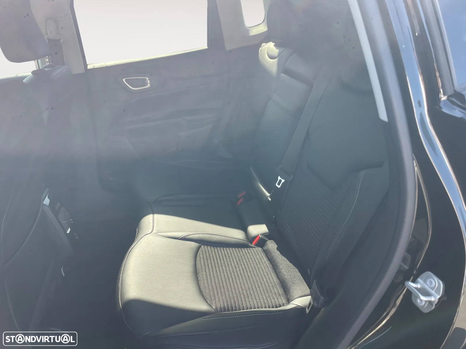 Jeep Compass 1.5 TG e-Hybrid Limited DCT - 14