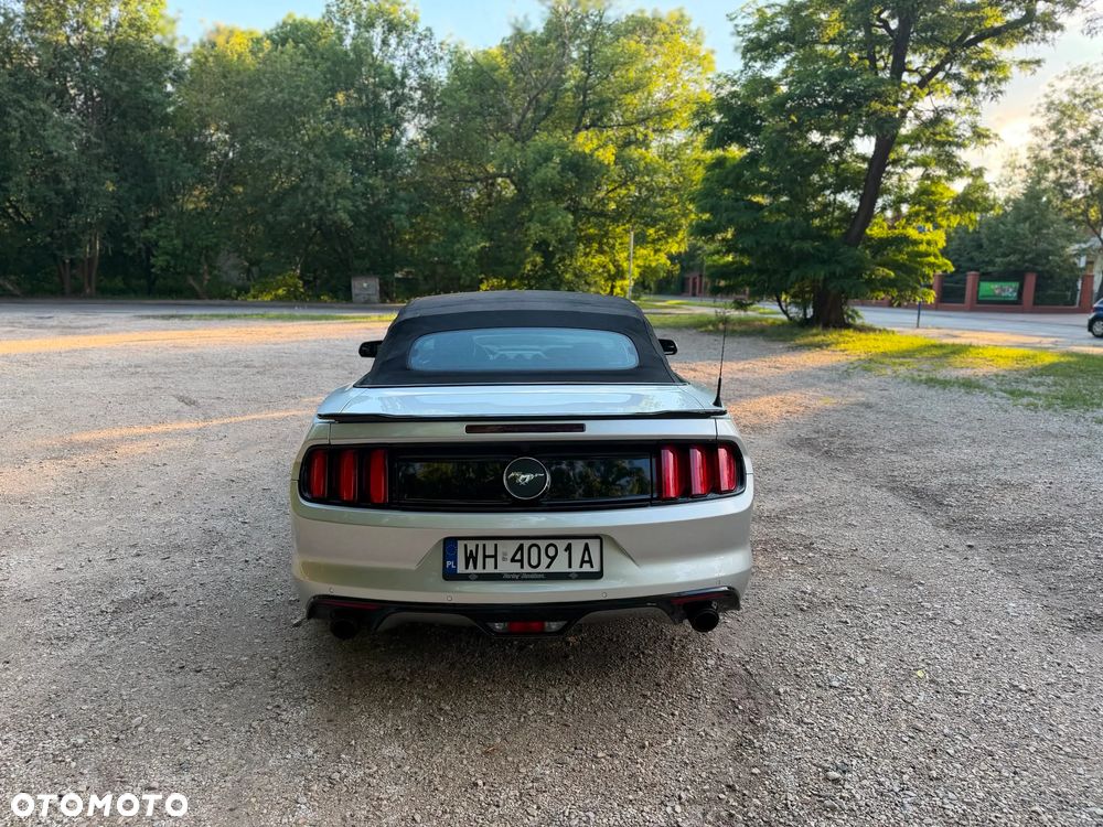 Ford Mustang 3.7 V6 - 6