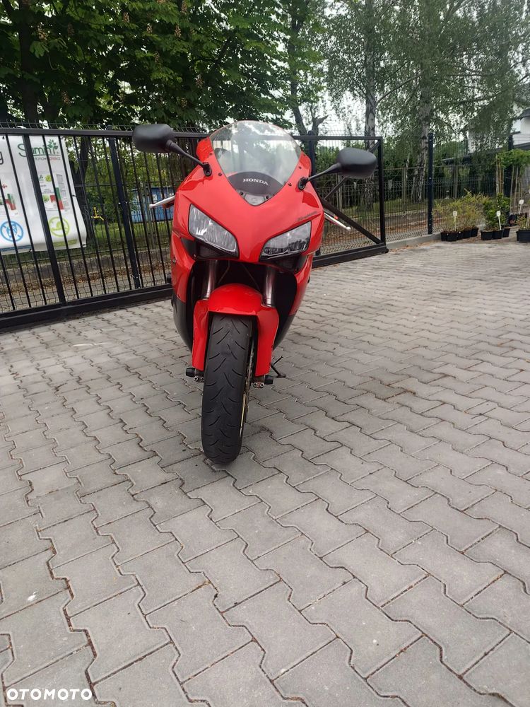 Honda CBR - 3