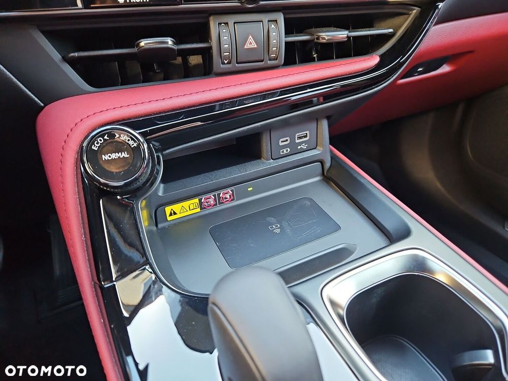 Lexus NX 350h Prestige AWD - 16