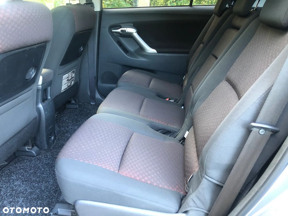 Toyota Verso 1.8 5-Sitzer Executive - 38