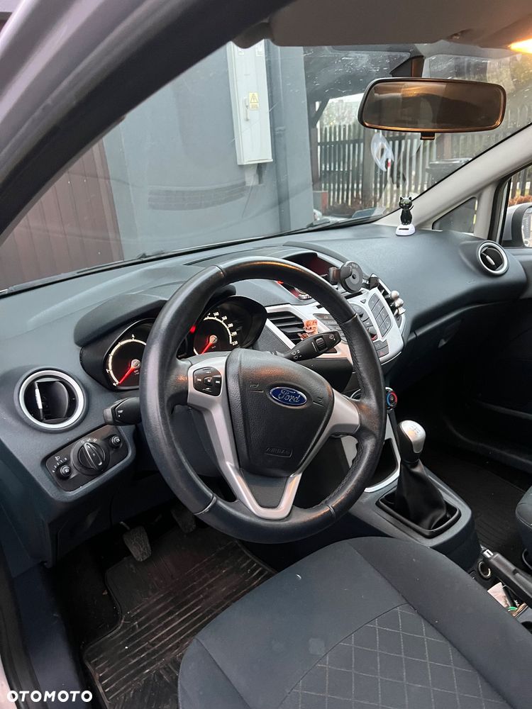 Ford Fiesta - 5