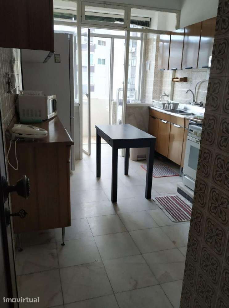 Quarto - localizado em Lumiar Lisbon - Grande imagem: 2/19