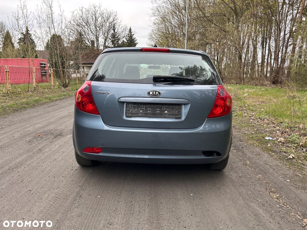 Kia Ceed 1.4 Comfort - 6