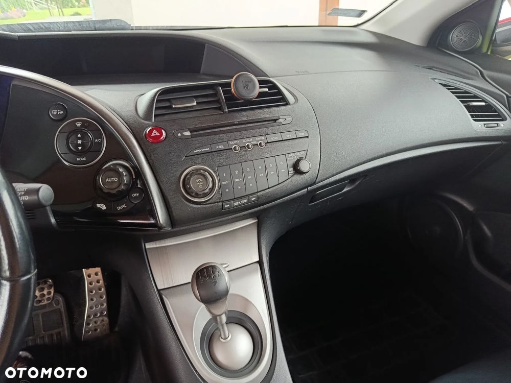 Honda Civic 1.8 Executive - 5