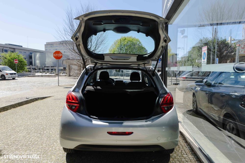 Peugeot 208 1.2 PureTech Active - 18