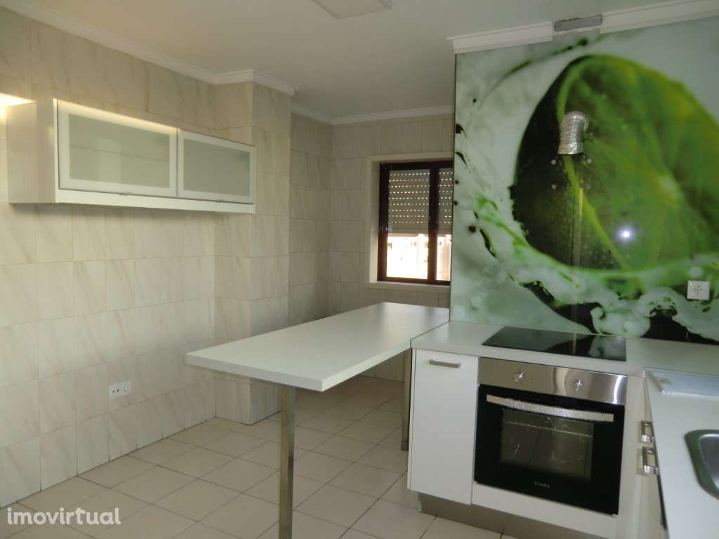 Apartamento T 2 ,São João Madeira - Grande imagem: 3/18