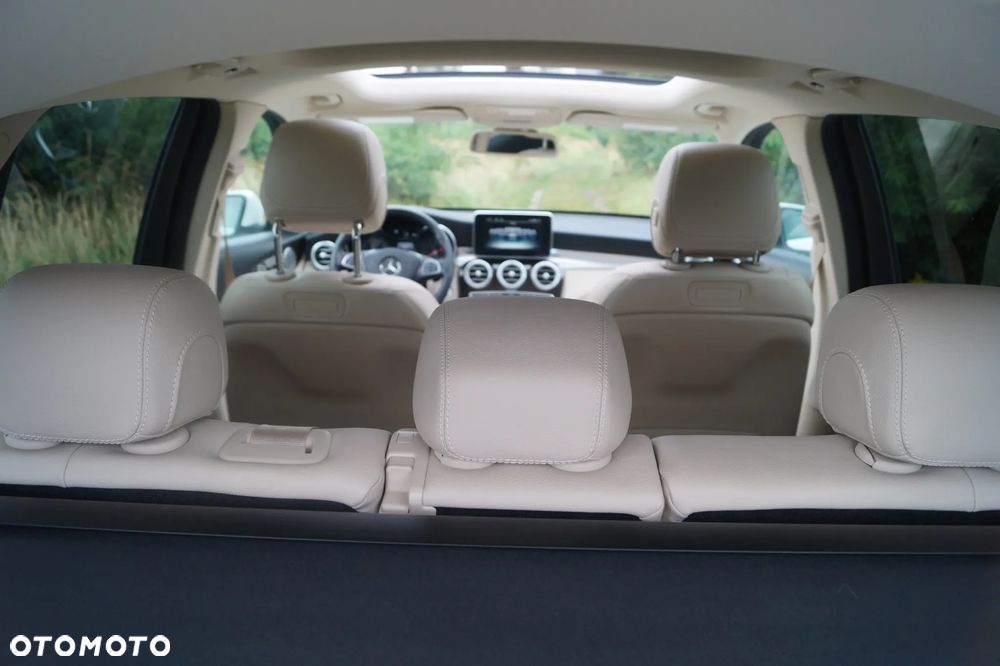 Mercedes-Benz GLC 300 4Matic 9G-TRONIC - 18