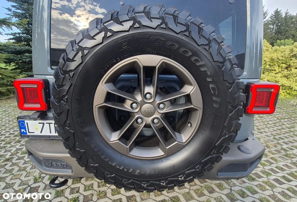 Jeep Wrangler - 9