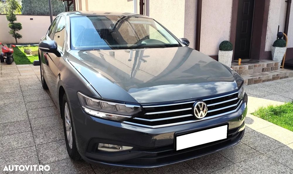 Volkswagen Passat 2.0 TDI DSG Comfortline - 1