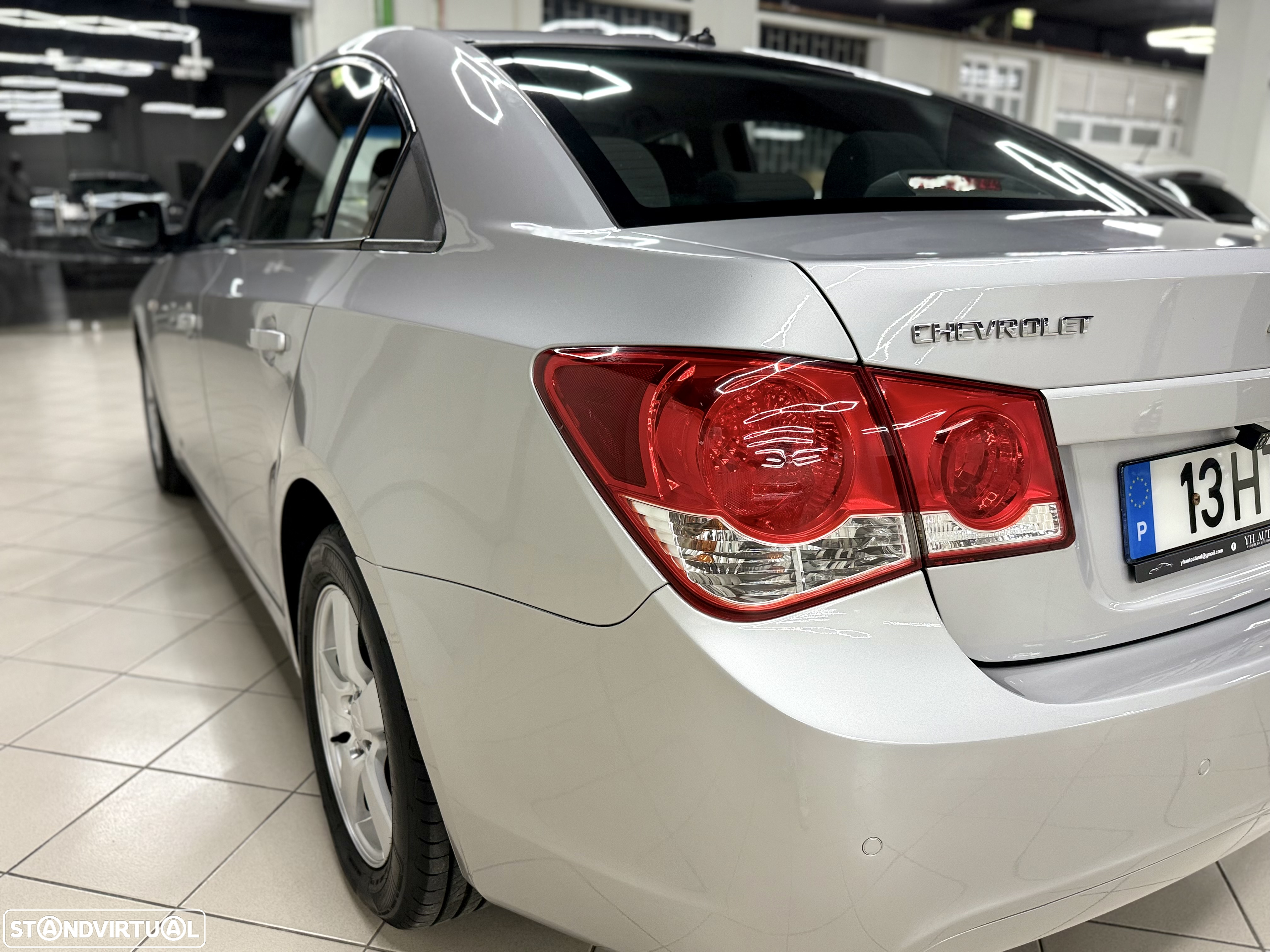 Chevrolet Cruze 1.6 LS - 12