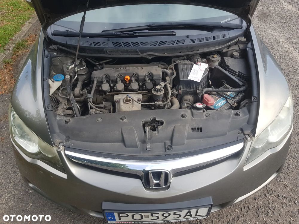 Honda Civic 1.8 Comfort - 32