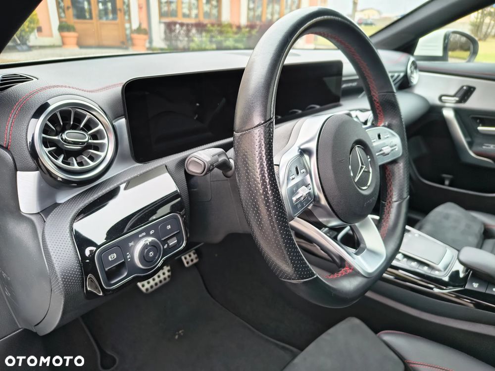 Mercedes-Benz CLA AMG 35 4Matic B AMG Speedshift 7G-DCT - 21