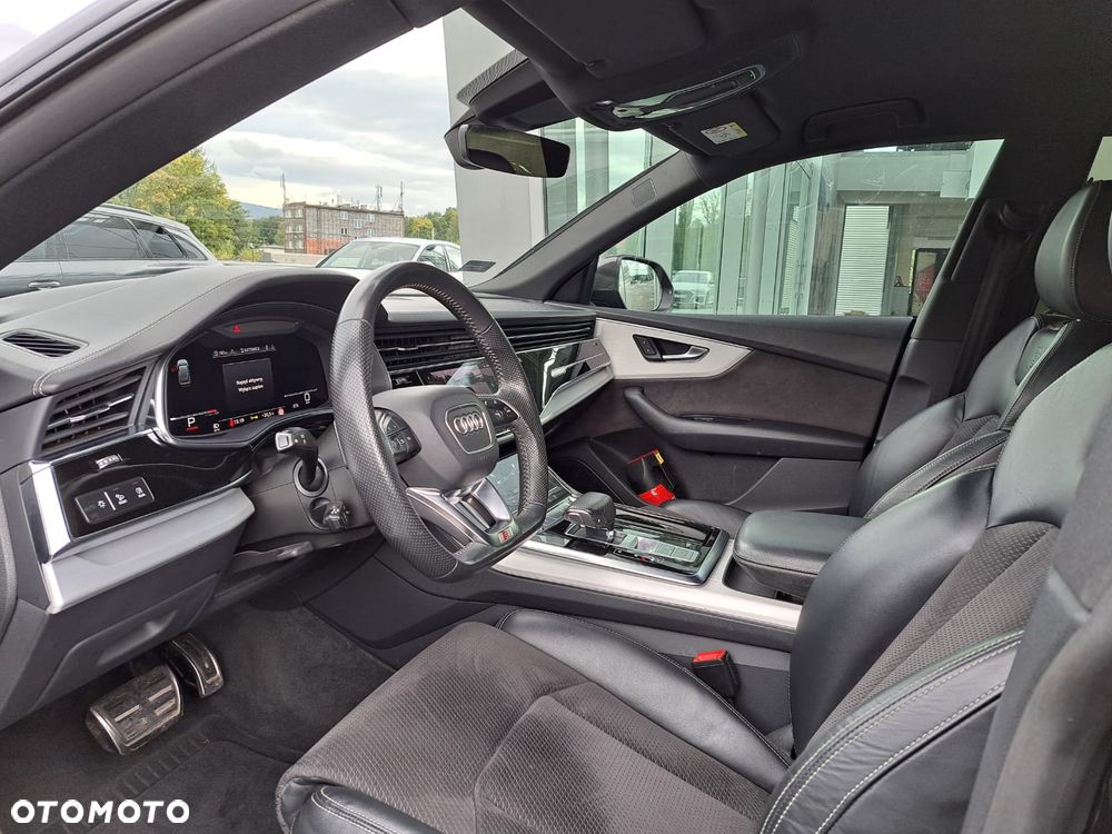 Audi Q8 - 4