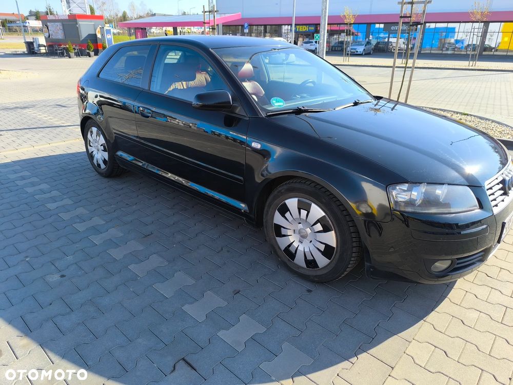 Audi A3 3-drzwiowe 1.6 Ambiente - 1