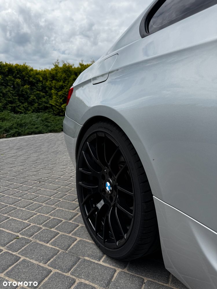 BMW Seria 3 335i M Sport Edition - 15