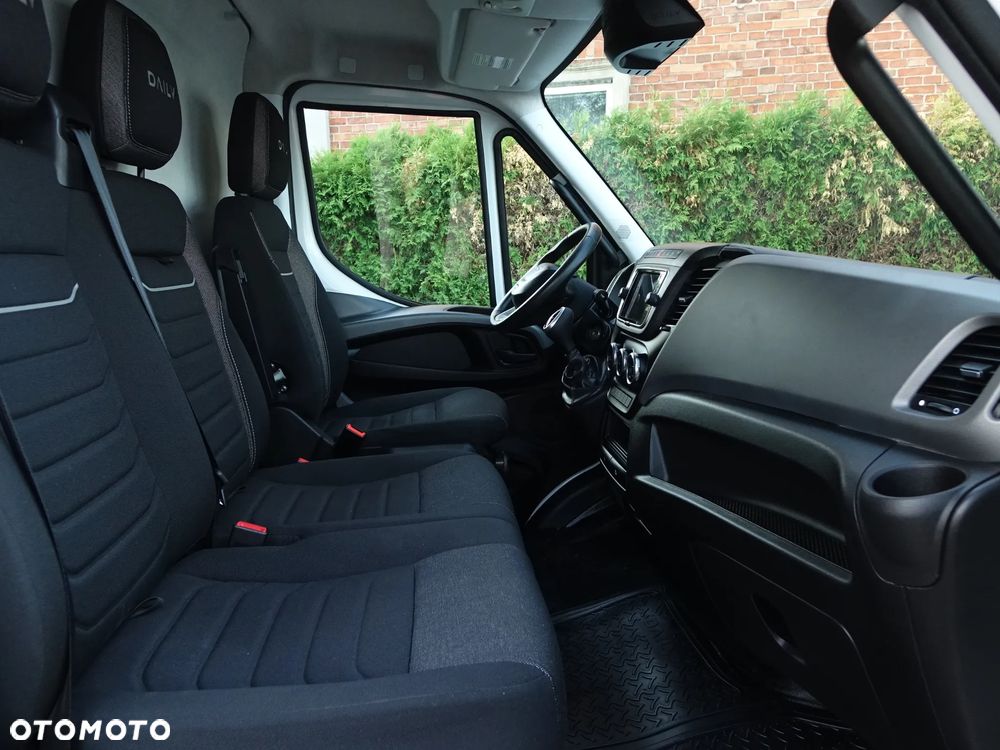 Iveco Daily 35C18 3.0 175KM NA BLIŹNIAKU Do Transportu Okien - 12