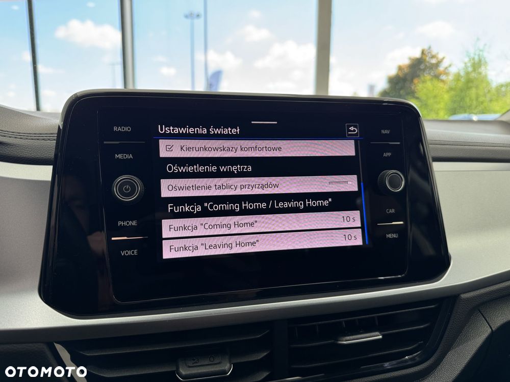 Volkswagen T-Roc 1.5 TSI Life DSG - 37