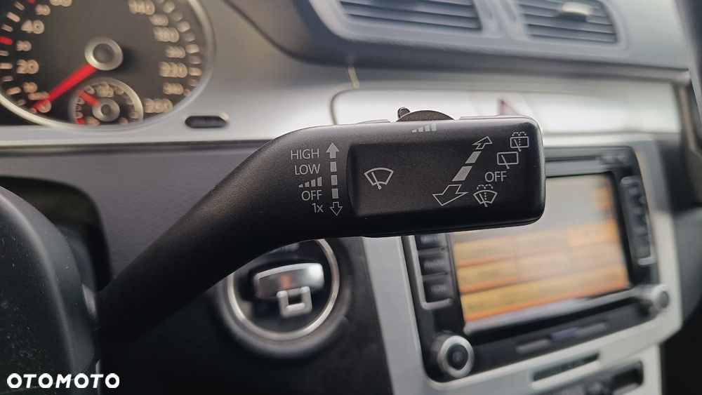 Volkswagen Passat 2.0 TDI Highline - 21