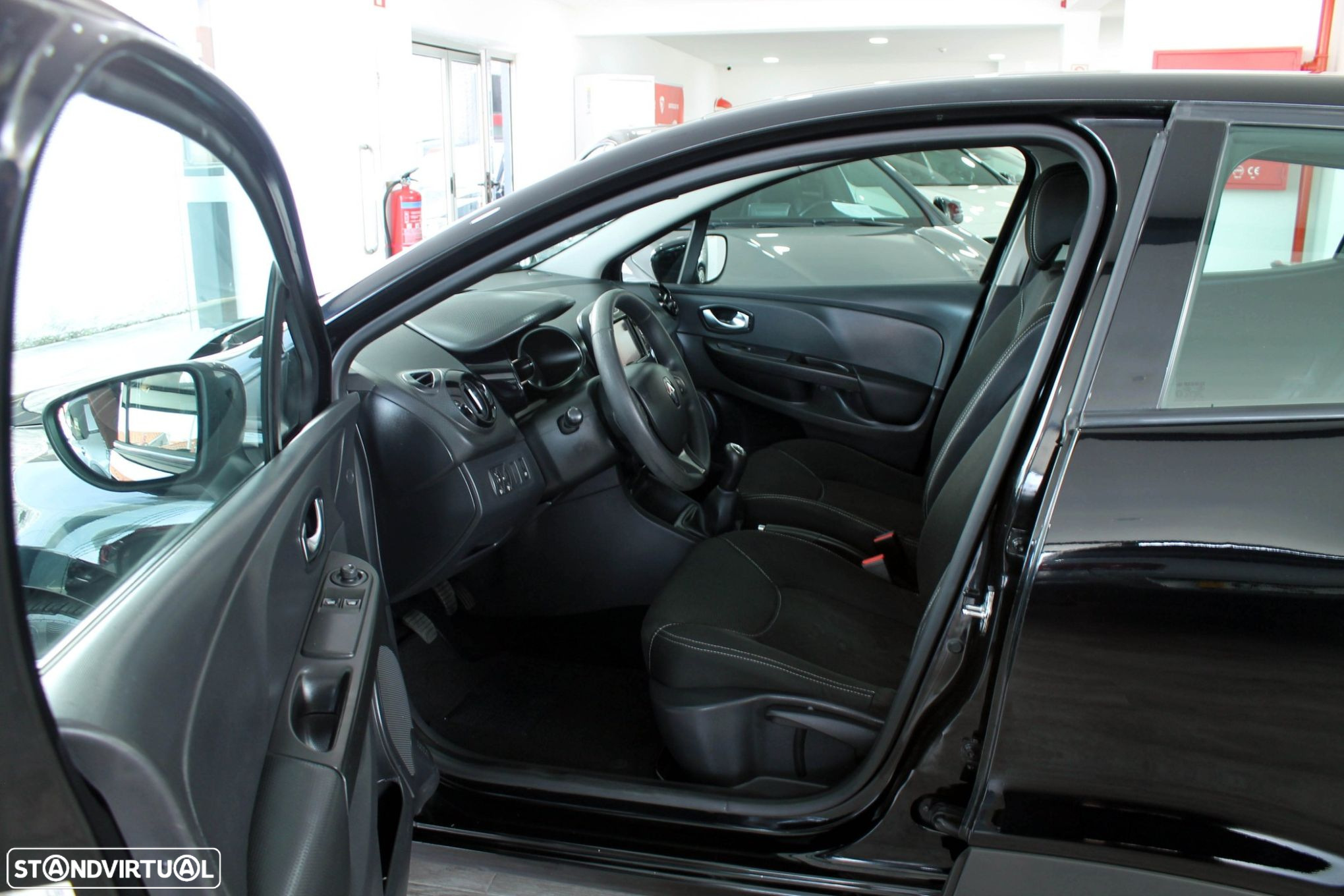 Renault Clio 1.5 dCi Dynamique S - 11
