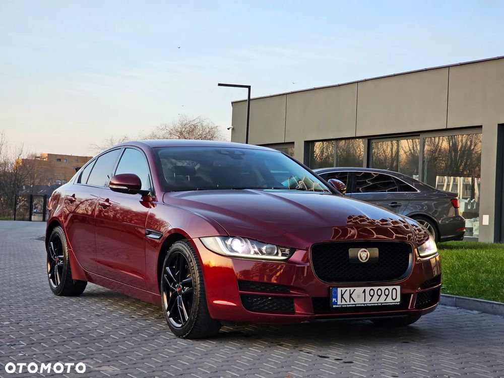Jaguar XE 2.0 D Prestige - 20