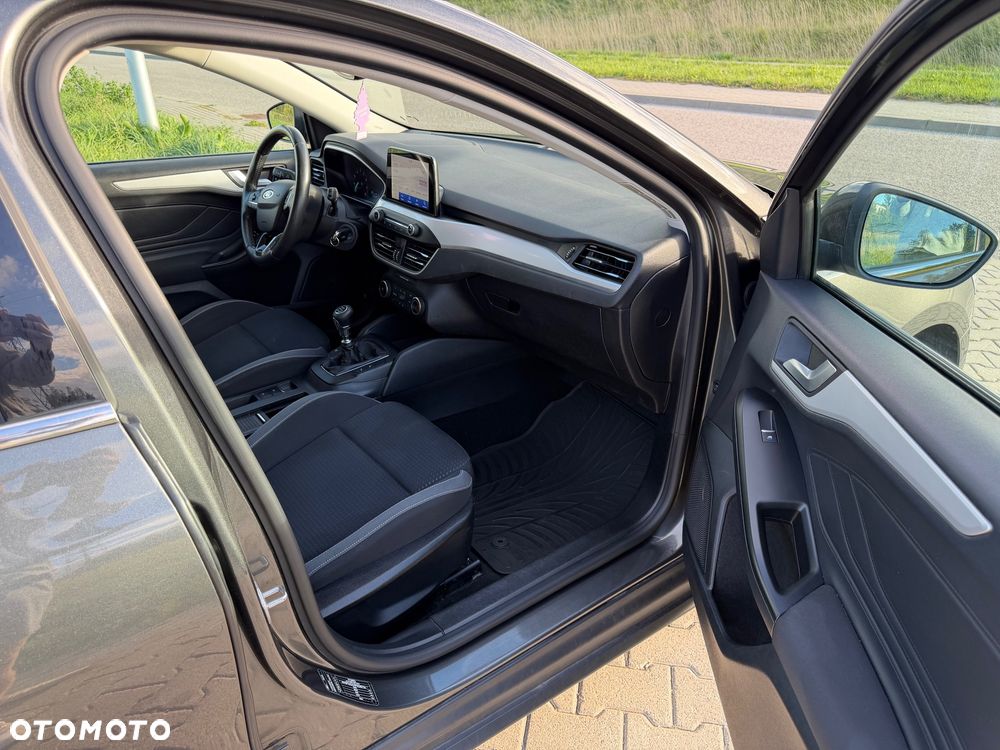 Ford Focus 1.0 EcoBoost STart-Stopp-System TITANIUM - 12
