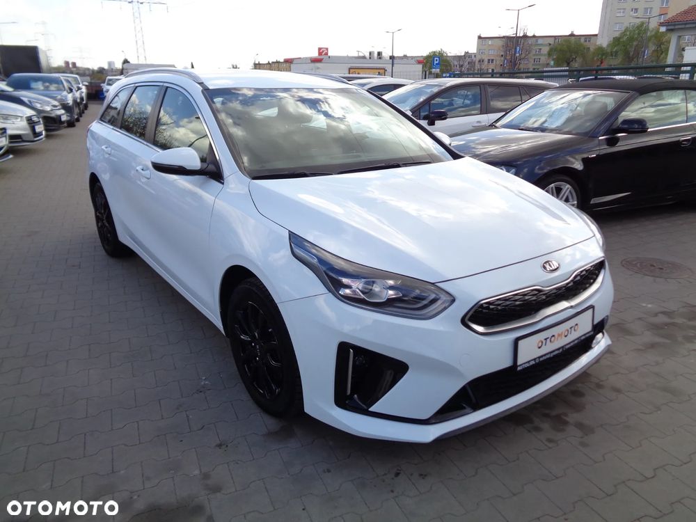 Kia Ceed 1.6 GDI DCT OPF Platinum Edition - 9