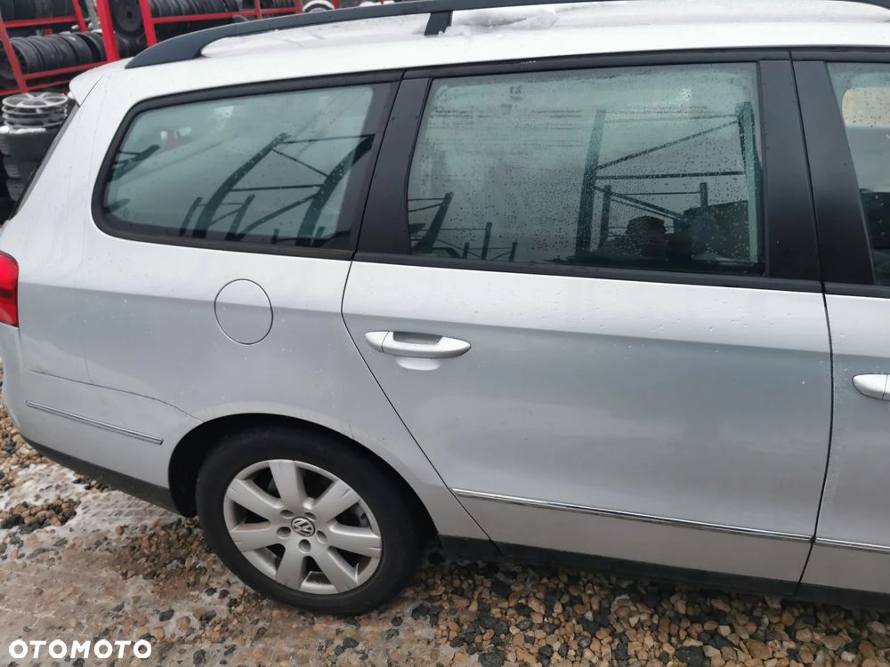 Części Volkswagen Passat B6 LA7W 2.0 FSI BVY Skrzynia JYL Drzwi Klapa Zderzak - 5