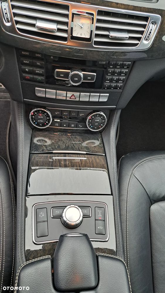 Mercedes-Benz CLS 350 CDI 4Matic 7G-TRONIC - 23